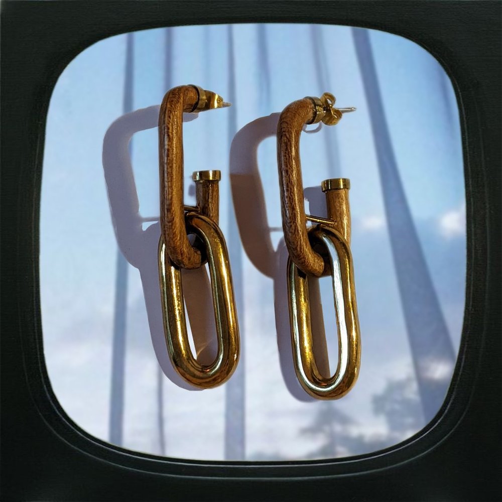 Soko wood capped link earrings